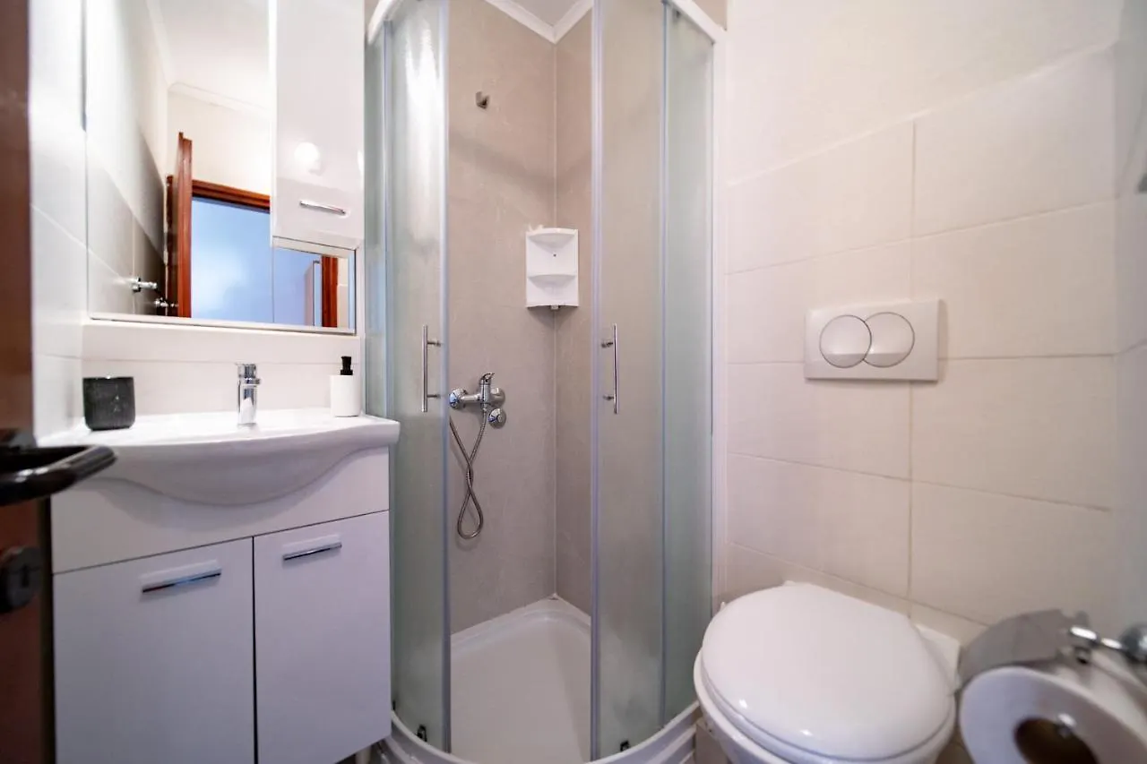 Apartments Nada Banjol 0*,  Croatia
