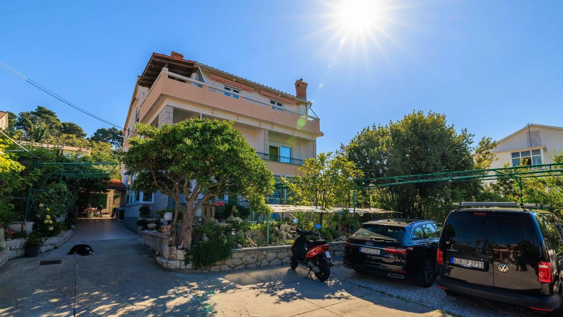 Apartments Nada Banjol
